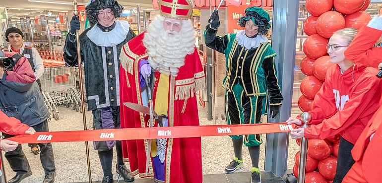 Vernieuwde Dirk Zaandam feestelijk heropend